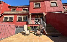 Casa adosada de tres plantas